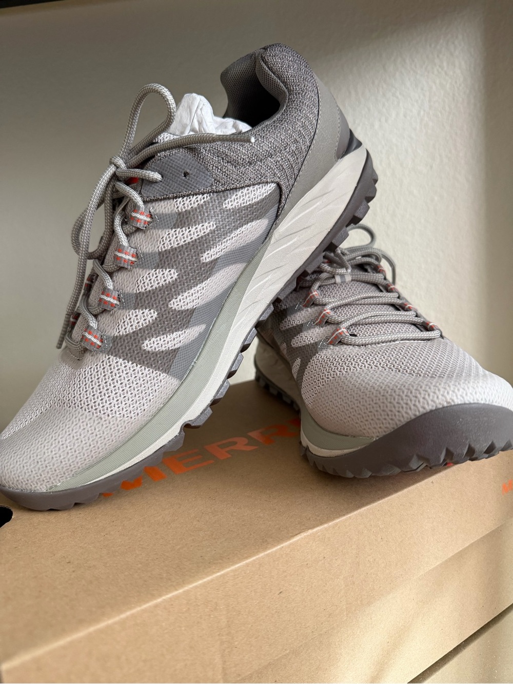 Merrell Women's Sneakers 11 NIB Merrell ANTORA 2 Light Gray Trail Sneakers